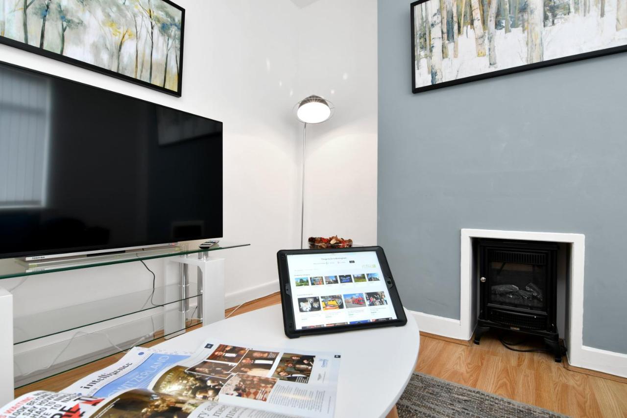 Xclusive Living Stay Near Airport & Nec, The WhitecroftSheldon  エクステリア 写真